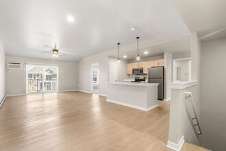 The Ponds in Johnson Creek, WI - Foto de edificio - Interior Photo