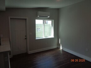 145 S Halifax Ave in Daytona Beach, FL - Building Photo - Building Photo