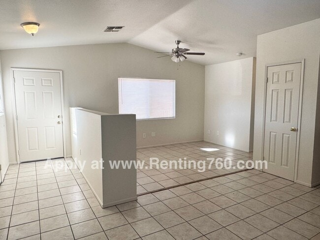 7237 Murray Ln in Yucca Valley, CA - Building Photo - Building Photo