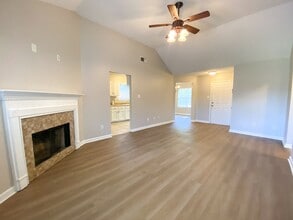 8456 Kimberly Rose Dr in Memphis, TN - Building Photo - Building Photo