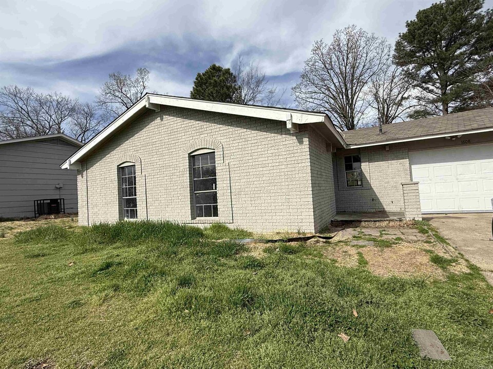 1808 Joyce Ct in Little Rock, AR - Building Photo