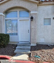 6929 Oyster Shell Dr in Las Vegas, NV - Building Photo - Building Photo