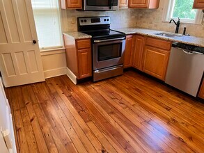 48 Pratt St in Glastonbury, CT - Building Photo - Building Photo