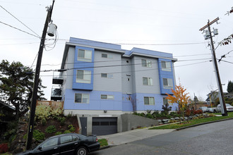 Hydro Apartments in Seattle, WA - Building Photo - Building Photo