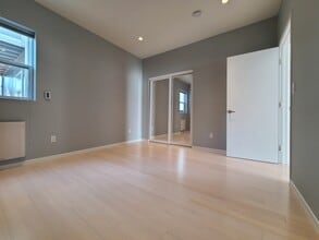 530 Tompkins Ave, Unit A in San Francisco, CA - Foto de edificio - Building Photo