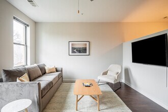 1016 18th Ave S in Nashville, TN - Building Photo - Building Photo