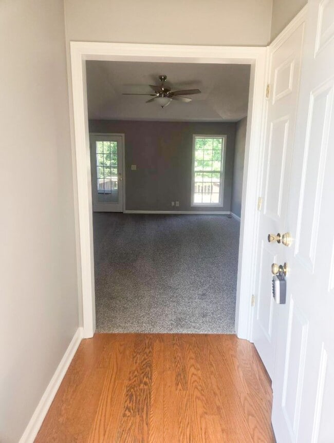 3392 Pennridge Rd in Clarksville, TN - Building Photo - Building Photo