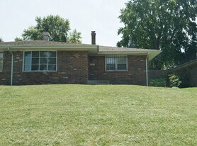 4805 Javelin Dr in Rockford, IL - Building Photo