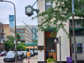 807 Church St in Evanston, IL - Building Photo - Building Photo