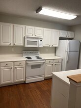 5010 Hunters Trail in Wilmington, NC - Building Photo - Building Photo
