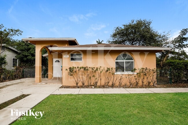 property at 405 NW 7th St