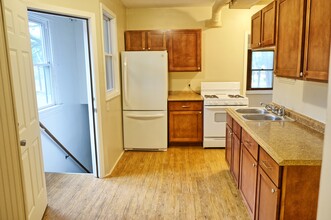 3300 41st Avenue South, Unit 3300 #2 in Minneapolis, MN - Building Photo - Building Photo