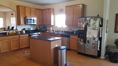 11725 Lansdowne Rd in Austin, TX - Building Photo - Building Photo