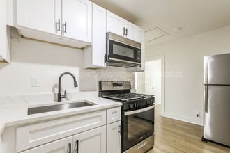 310 W James Ave in Baytown, TX - Building Photo - Building Photo