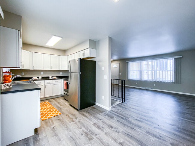 property at 2025 S Park St