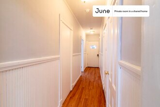 Room in Shared 3 bed/1 bath home, Unit C in Cambridge, MA - Foto de edificio - Building Photo