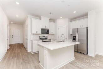 4117 Smt Wds Dr in Charlotte, NC - Building Photo - Building Photo