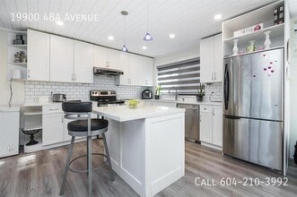 19900-1948A 48a Ave in Langley, BC - Building Photo - Building Photo