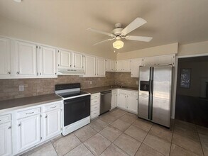 3405 Londonderry Ct in Cave Spring, VA - Building Photo - Building Photo