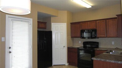 208 Teron Dr in San Marcos, TX - Building Photo - Building Photo