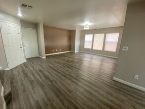 8921 W Perfect Diamond Ct in Las Vegas, NV - Building Photo - Building Photo