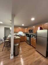 45 Judith Ln, Unit 8 in Waltham, MA - Building Photo - Building Photo