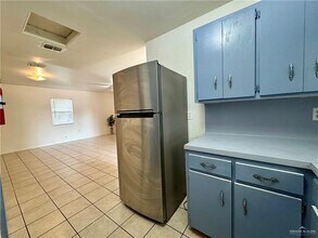 18 S 20th Ave in Edinburg, TX - Building Photo - Building Photo