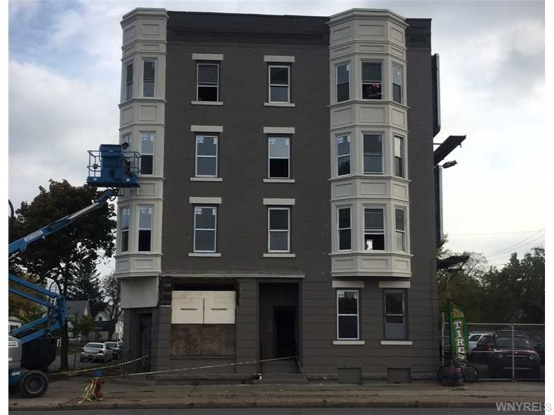 1469 Niagara St in Buffalo, NY - Building Photo