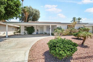 43480 Illinois Ave in Palm Desert, CA - Building Photo