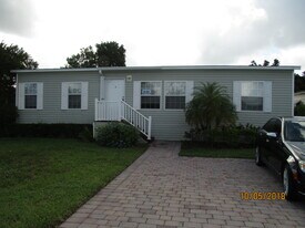 2908 NW 64th Terrace in Margate, FL - Building Photo