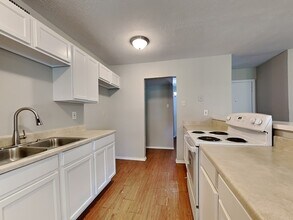 5221 Norris Dr in The Colony, TX - Building Photo - Building Photo