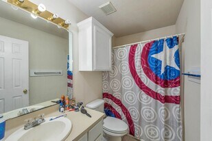 PRE-LEASE August 2026!! Great Location for in College Station, TX - Building Photo