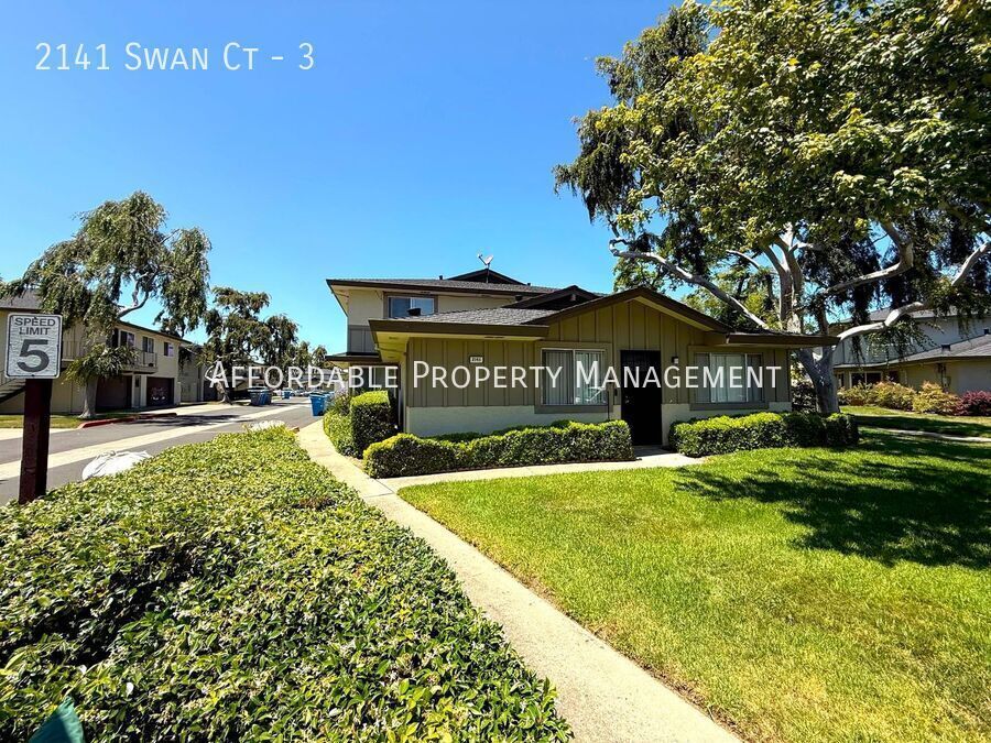 2141 Swan Ct in Union City, CA - Building Photo