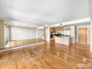 645 Front St in San Diego, CA - Building Photo - Building Photo