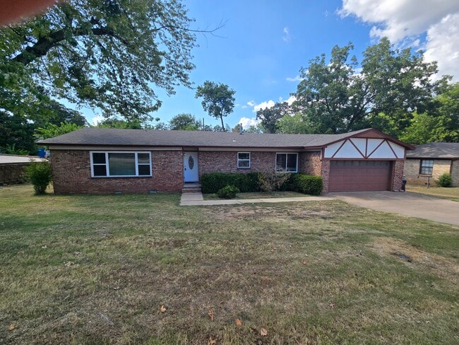 3530 Old Greenwood Rd in Fort Smith, AR - Foto de edificio - Building Photo