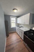 50 Haffards St in Fall River, MA - Building Photo