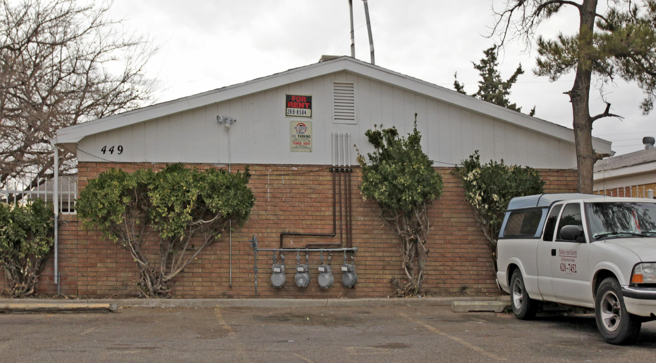 449 Charleston St SE in Albuquerque, NM - Foto de edificio