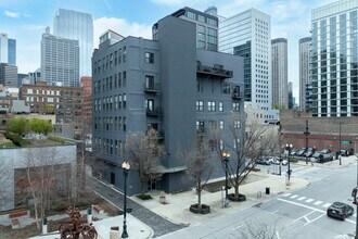 626 W Randolph St in Chicago, IL - Building Photo - Building Photo