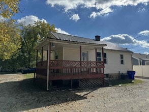 1611 Nutwood St in Bowling Green, KY - Building Photo - Building Photo