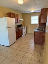 Bonita Apartments- All Bills Paid! in Beaumont, TX - Building Photo