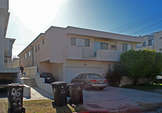 8643 Chalmers Dr in Los Angeles, CA - Building Photo - Building Photo