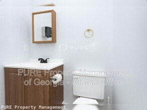 7175 Jonesboro Rd in Morrow, GA - Building Photo - Building Photo