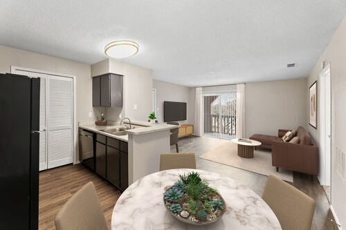 Fredericksburg Place Apartments in San Antonio, TX - Foto de edificio - Building Photo