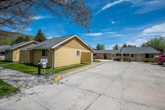 203 N Storie St in Wallowa, OR - Building Photo - Building Photo
