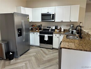 5219 Scotsglen Dr in Glen Allen, VA - Building Photo - Building Photo