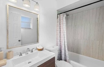 733 SE Academy Ln in Port St. Lucie, FL - Building Photo - Building Photo