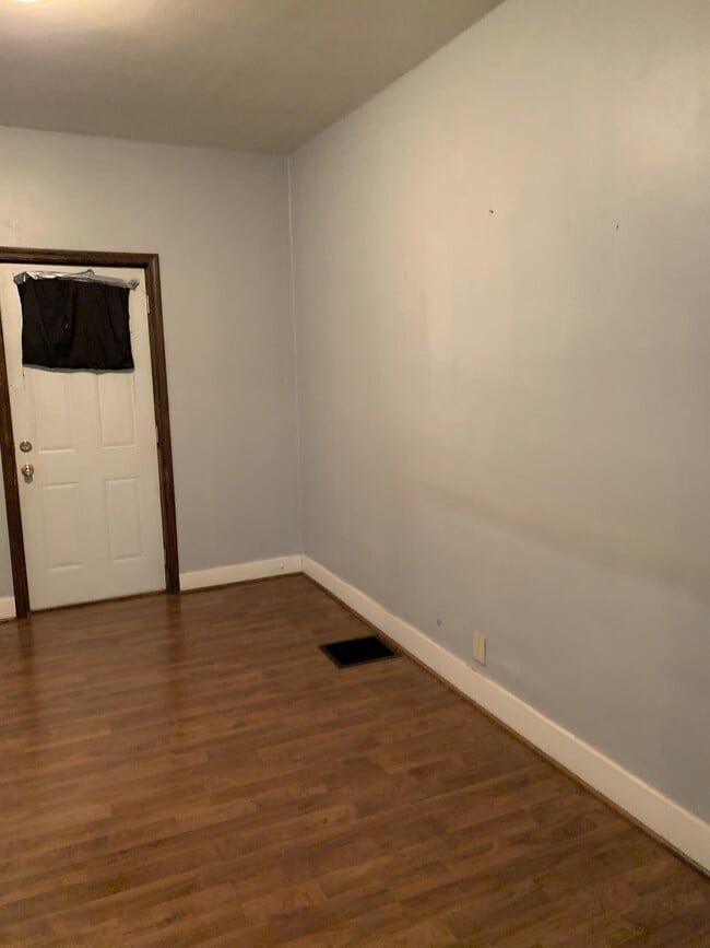 property at 773 W Homer St