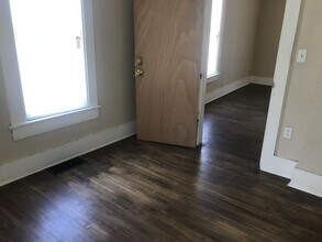 723 W Calhoun St in Macomb, IL - Building Photo - Building Photo