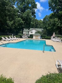 1042 Churchill Downs Ct - 12