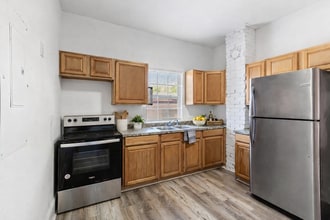 336 W 18th St in Jacksonville, FL - Foto de edificio - Building Photo